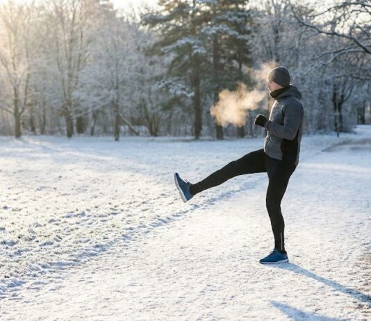“앗, 추워!” 굳어버린 몸, 겨울철 운동 전 ‘예열’은 생존 필수!